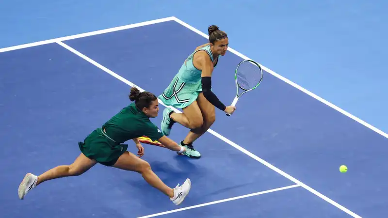 Battuta d’arresto a Ningbo: Errani e Paolini rimandano l’appuntamento con il pass per Riad